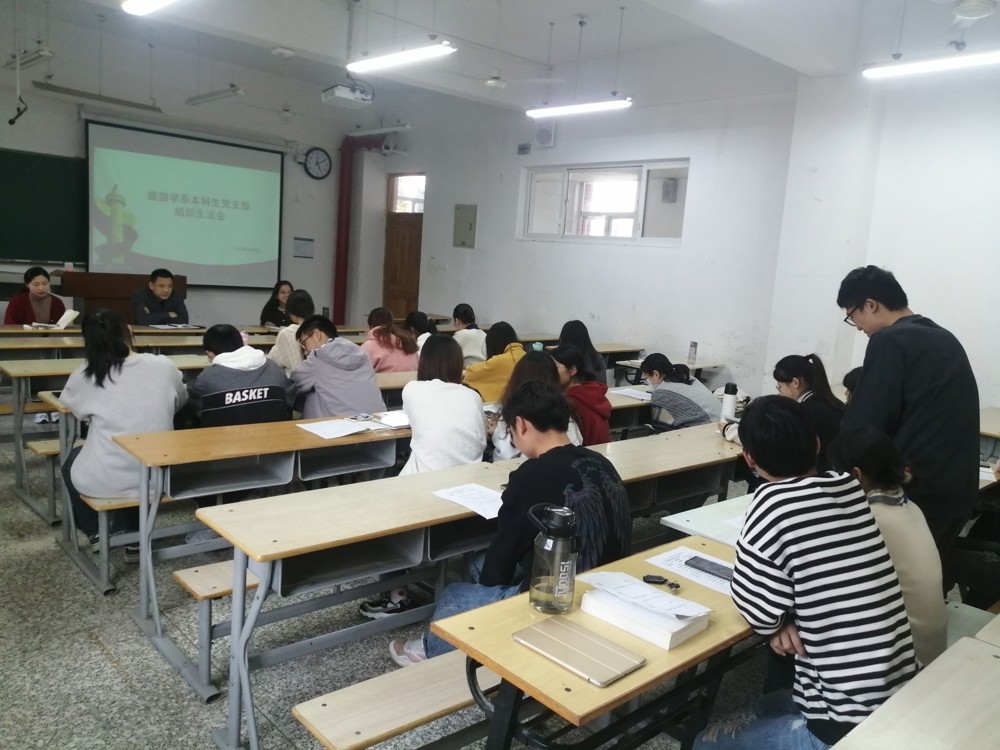 34616705687d4807a6557cd897dd982e.jpg 34616705687d4807a6557cd897dd982e.jpg