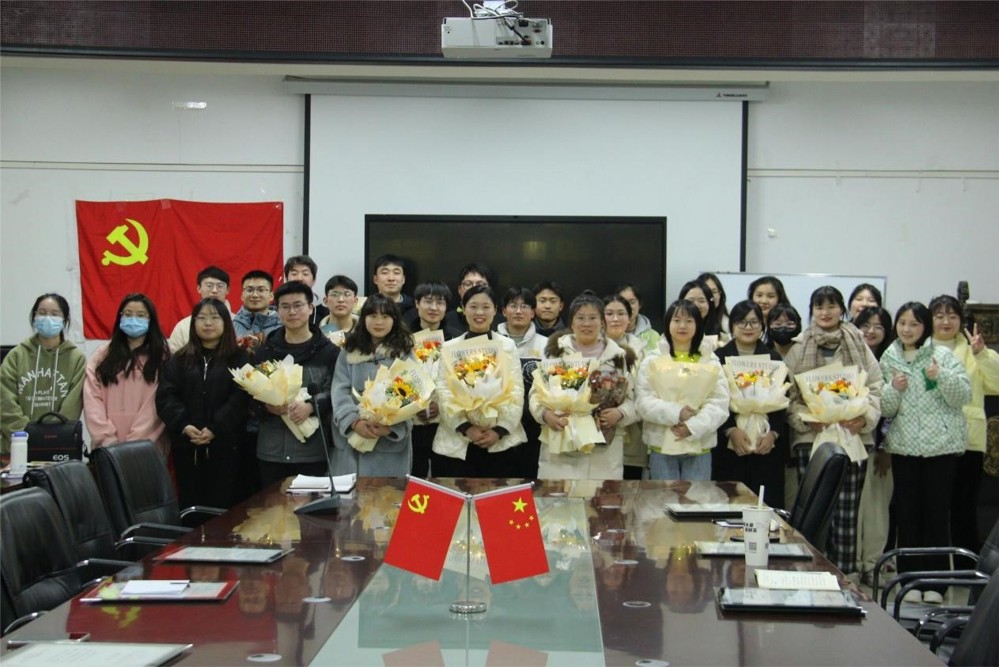 1c2ba77d6a704defa0bb19e14380339c.jpg 1c2ba77d6a704defa0bb19e14380339c.jpg