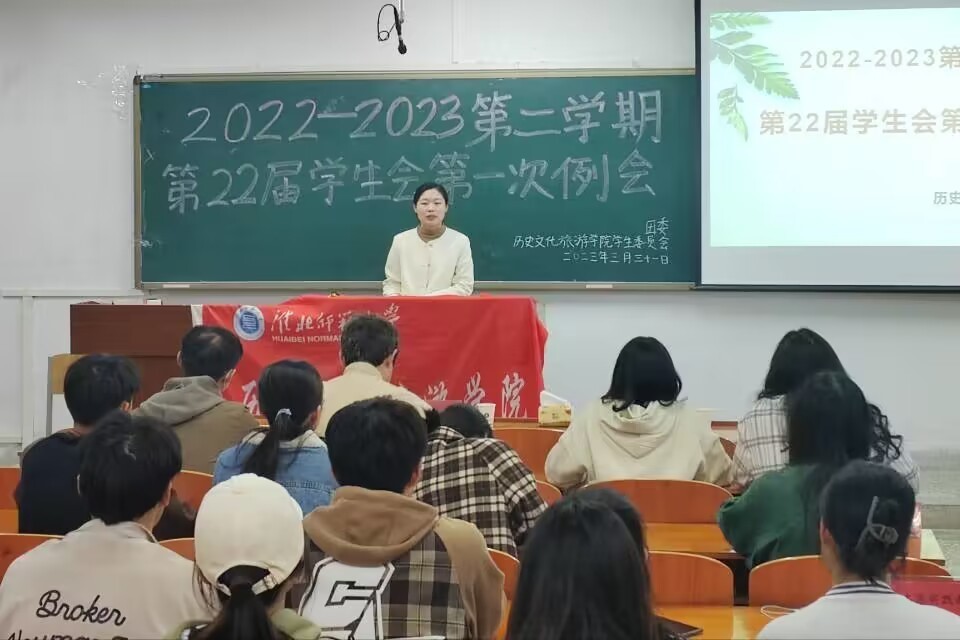 c8e5d3f50a484050a15df289106e0922.jpg c8e5d3f50a484050a15df289106e0922.jpg