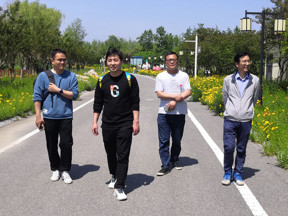 562b81b04a4f468094e1c333d484eec8.jpg 562b81b04a4f468094e1c333d484eec8.jpg