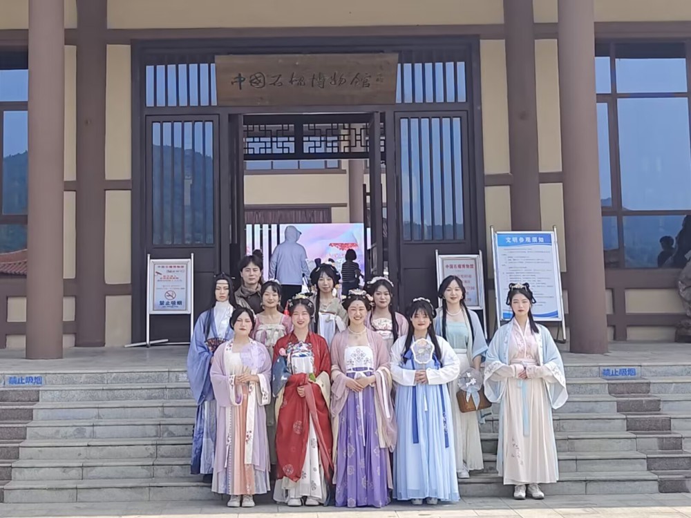 7e7992e4c39e4fc9aaccab5512f43205.jpg 7e7992e4c39e4fc9aaccab5512f43205.jpg