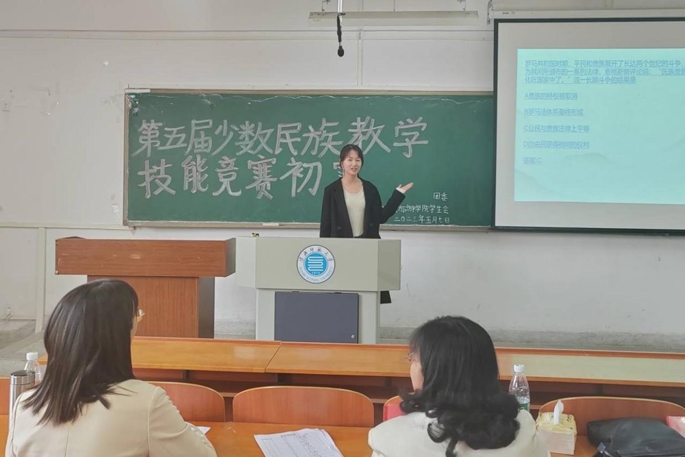 eba5753450b74e098899862e232bc015.jpg eba5753450b74e098899862e232bc015.jpg