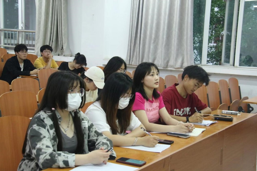 79296eee0f71431695e8b09f2373d44a.jpg 79296eee0f71431695e8b09f2373d44a.jpg