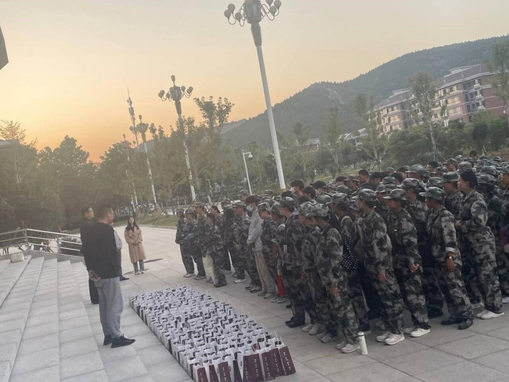 1d717b8ca19b4709a902c124595f779e.jpg 1d717b8ca19b4709a902c124595f779e.jpg