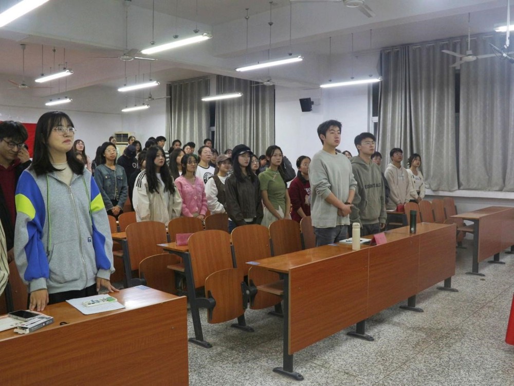 28a45ff99f4d4aebbdeae431e796e6d0.jpg 28a45ff99f4d4aebbdeae431e796e6d0.jpg