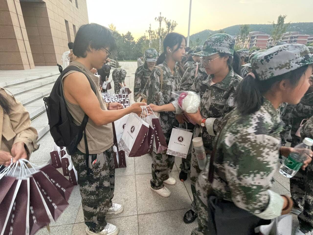 4224dd5db0c74ffca642d929a0184ed5.png 4224dd5db0c74ffca642d929a0184ed5.png