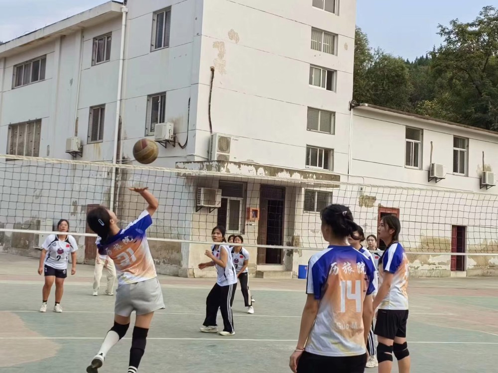 b1ecb6dde11e4bfa8531b572c065ec1f.jpg b1ecb6dde11e4bfa8531b572c065ec1f.jpg