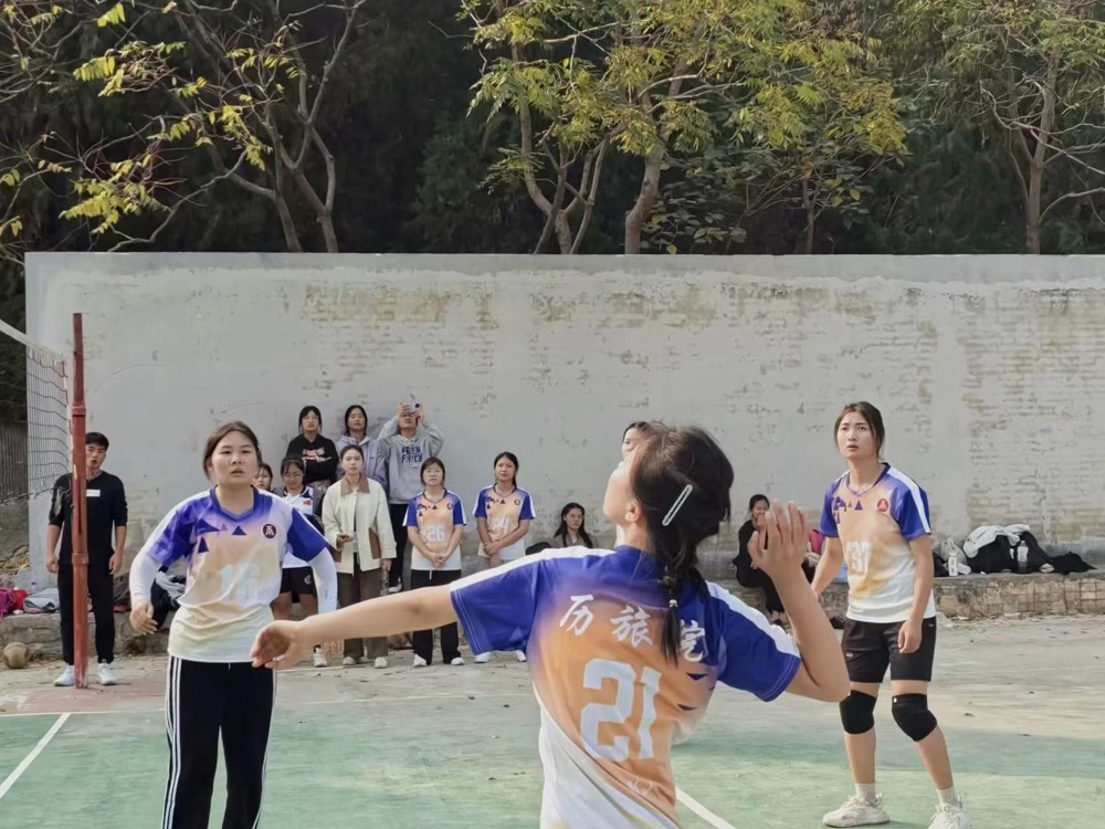 cc369a582409444884d1a7d45428048e.jpg cc369a582409444884d1a7d45428048e.jpg