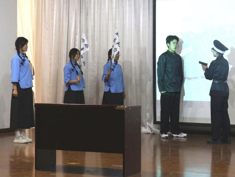 f2e575b7c84d4f5e90c7b43abccb85dd.jpg f2e575b7c84d4f5e90c7b43abccb85dd.jpg