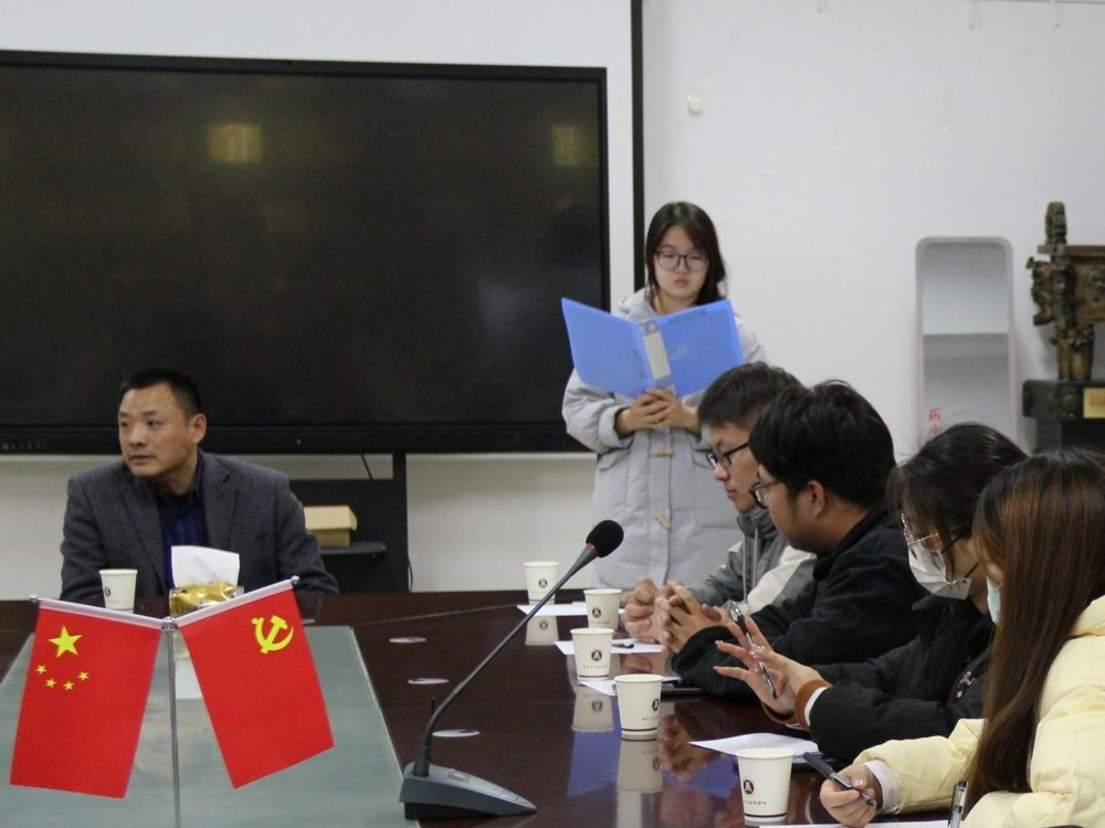 69a2244e8773409889081944494001ad.jpg 69a2244e8773409889081944494001ad.jpg