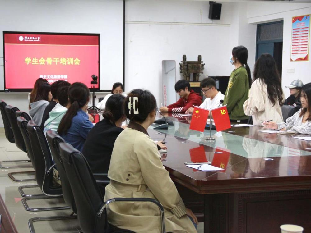 7f8e40737d9a4591a1e54037ec216c16.jpg 7f8e40737d9a4591a1e54037ec216c16.jpg