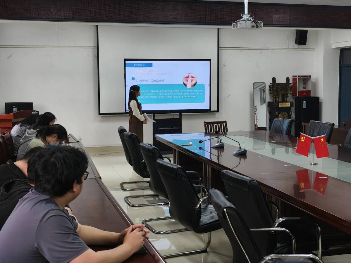 e45b4a54ce284efb9344cf9aee949bcf.jpg e45b4a54ce284efb9344cf9aee949bcf.jpg