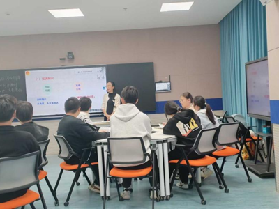 公司成功举办校级公开示范课教学观摩活动